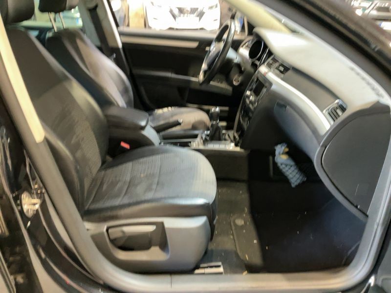 Skoda Superb 2.0 TDI Ambition 2015 – снимка 16