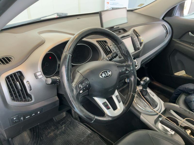 Kia Sportage 2.0 CRDi Feel 4WD 2015 – снимка 17