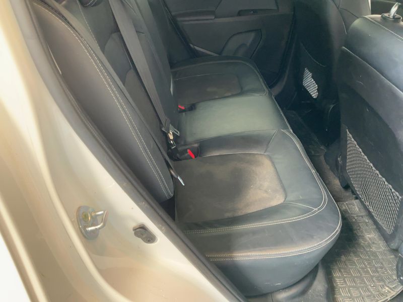 Kia Sportage 2.0 CRDi Feel 4WD 2015 – снимка 19
