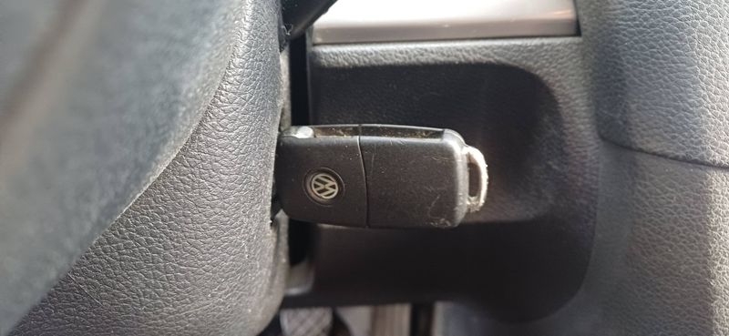 Volkswagen Golf VI 1.6 TDI Trendline BlueMotion 2010 – снимка 31
