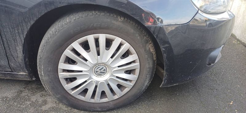 Volkswagen Golf VI 1.6 TDI Trendline BlueMotion 2010 – снимка 14