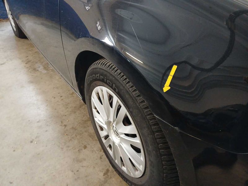 Volkswagen Golf VI 1.6 TDI Trendline BlueMotion 2010 – снимка 40