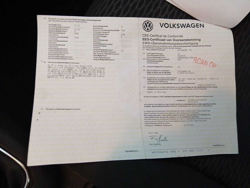 Volkswagen Golf VI 1.6 TDI Trendline BlueMotion 2010 – снимка 38