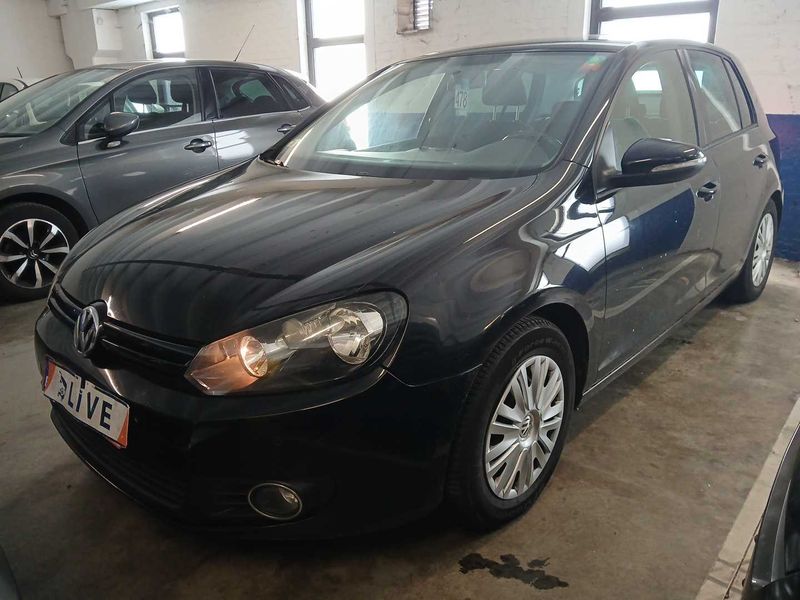 Volkswagen Golf VI 1.6 TDI Trendline BlueMotion 2010 – снимка 1