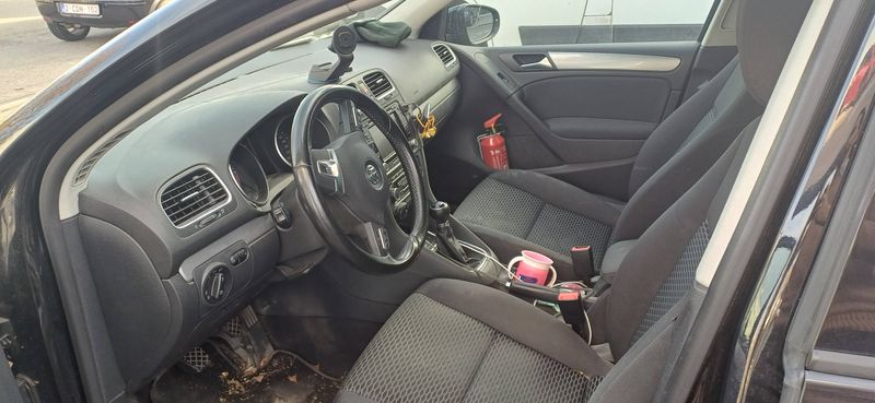 Volkswagen Golf VI 1.6 TDI Trendline BlueMotion 2010 – снимка 19