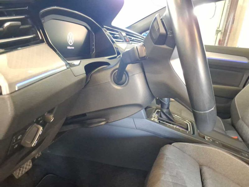Volkswagen Passat 2.0 TDI Business 2023 – снимка 15
