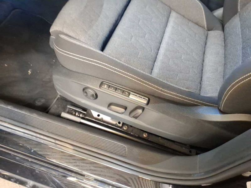 Volkswagen Passat 2.0 TDI Business 2023 – снимка 14