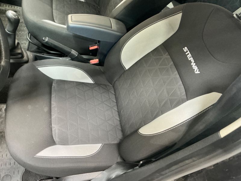 Dacia Sandero 0.9 TCe Stepway Prestige 2015 – снимка 23
