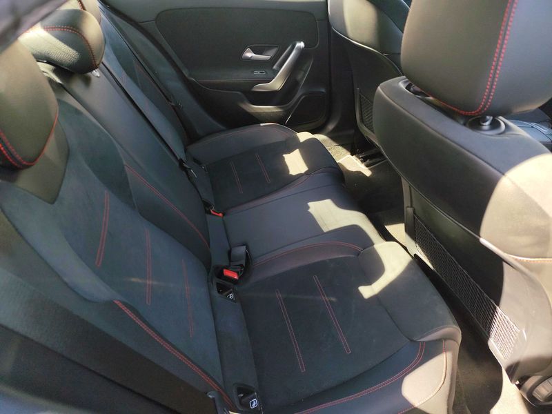 Mercedes-Benz A-Klasse Limousine A 200 AMG Line 2022 – снимка 14