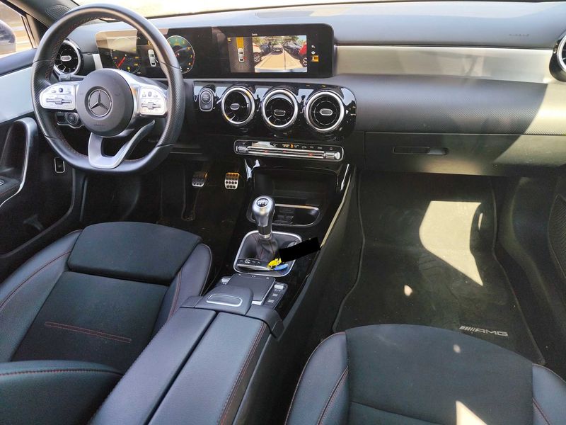 Mercedes-Benz A-Klasse Limousine A 200 AMG Line 2022 – снимка 11