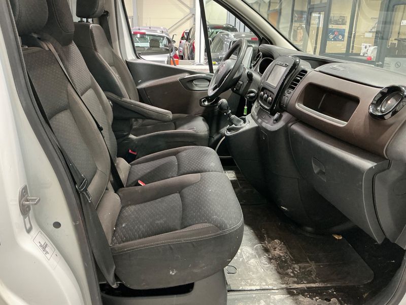 Fiat Talento 1.6 TwinTurbo Diesel Ecojet L2H1 1,2t SX 2017 – снимка 16