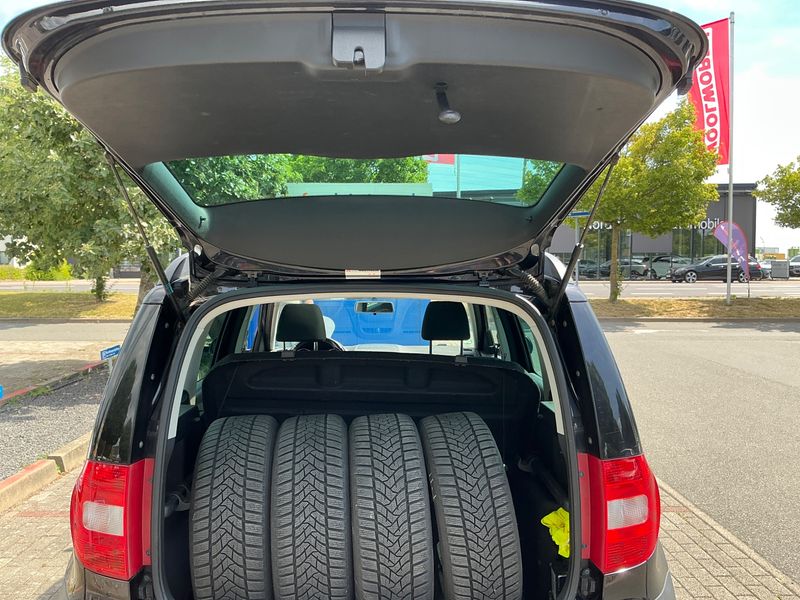 Skoda Yeti 2.0 TDI Ambition 4x4 2013 – снимка 26