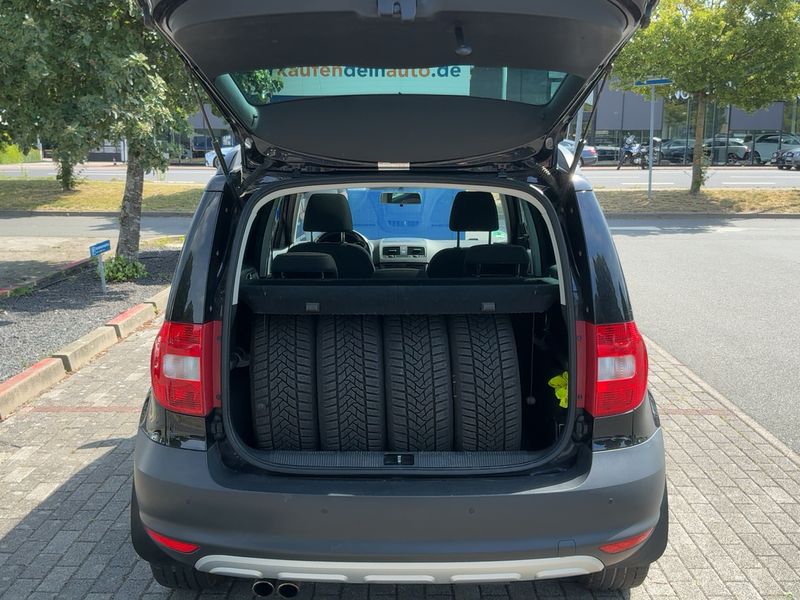 Skoda Yeti 2.0 TDI Ambition 4x4 2013 – снимка 16