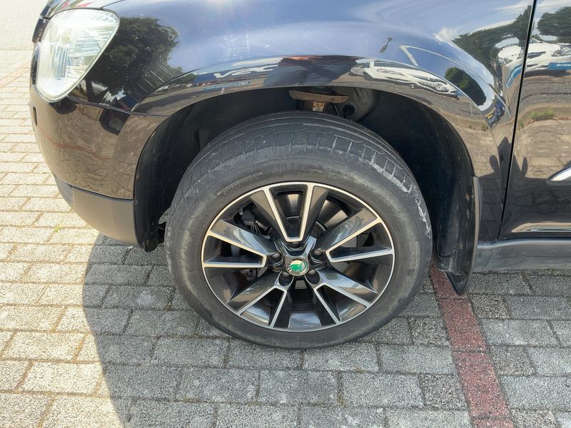 Skoda Yeti 2.0 TDI Ambition 4x4 2013 – снимка 3