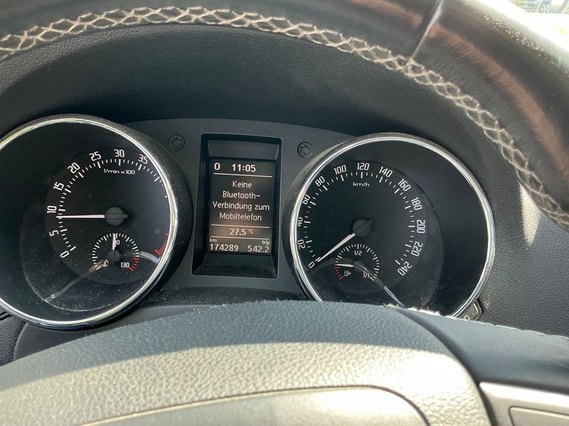 Skoda Yeti 2.0 TDI Ambition 4x4 2013 – снимка 19