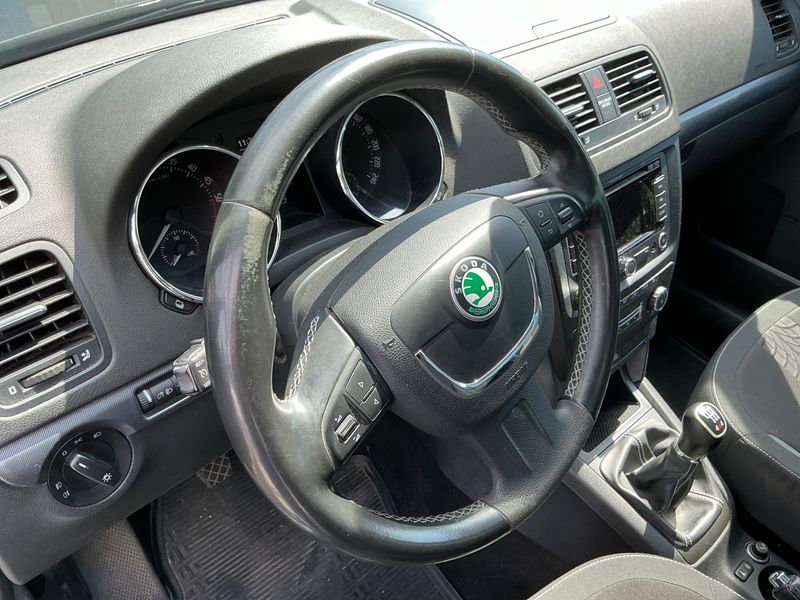 Skoda Yeti 2.0 TDI Ambition 4x4 2013 – снимка 25