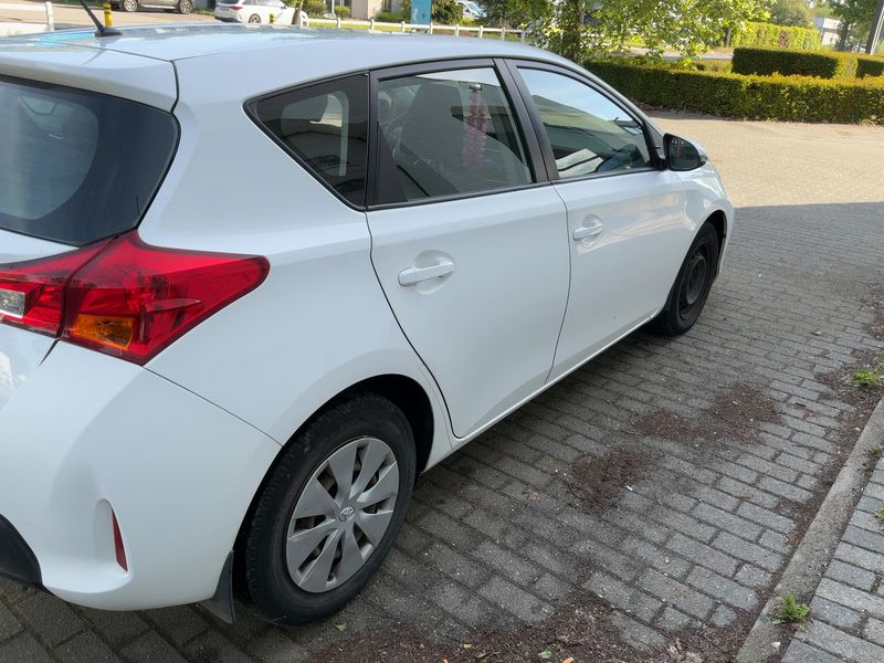 Toyota Auris 1.4 Turbodiesel Basis 2014 – снимка 8