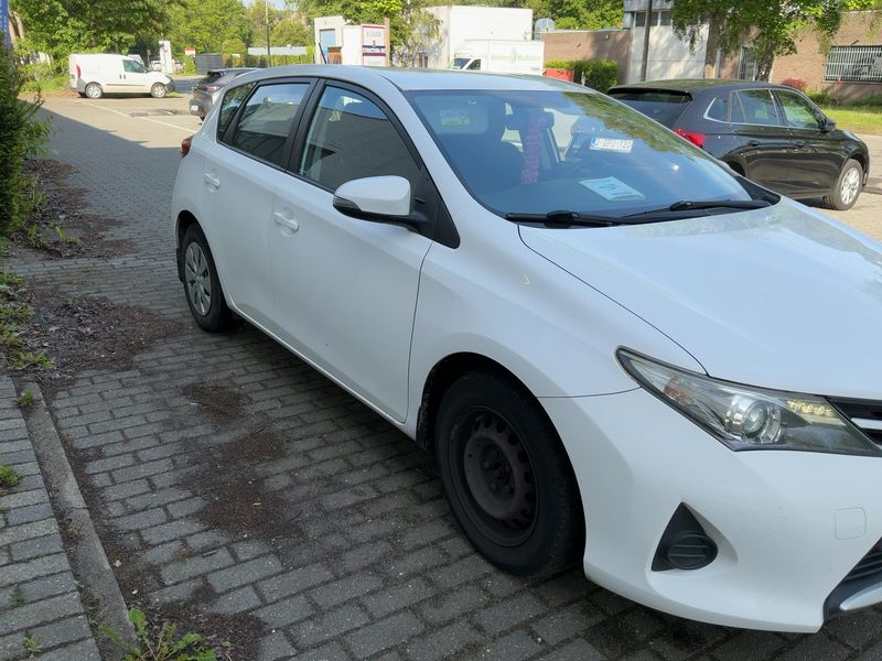 Toyota Auris 1.4 Turbodiesel Basis 2014 – снимка 12