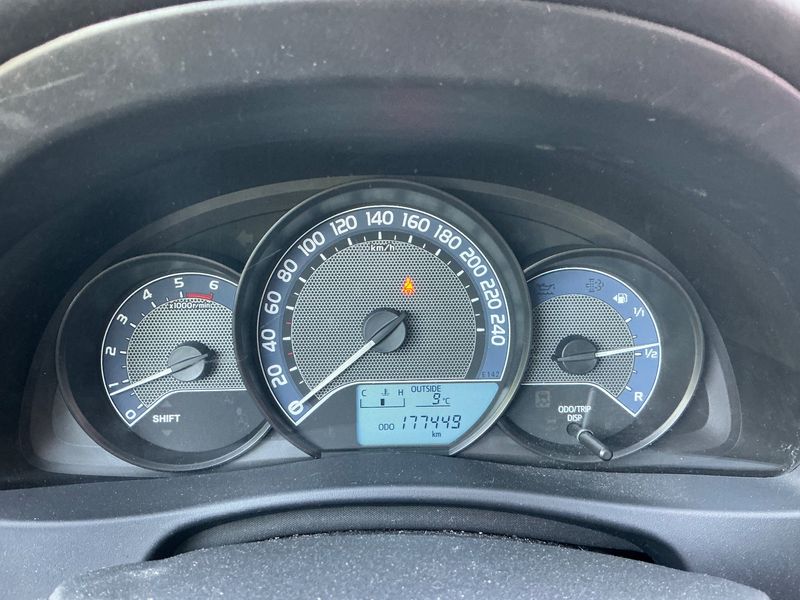 Toyota Auris 1.4 Turbodiesel Basis 2014 – снимка 18