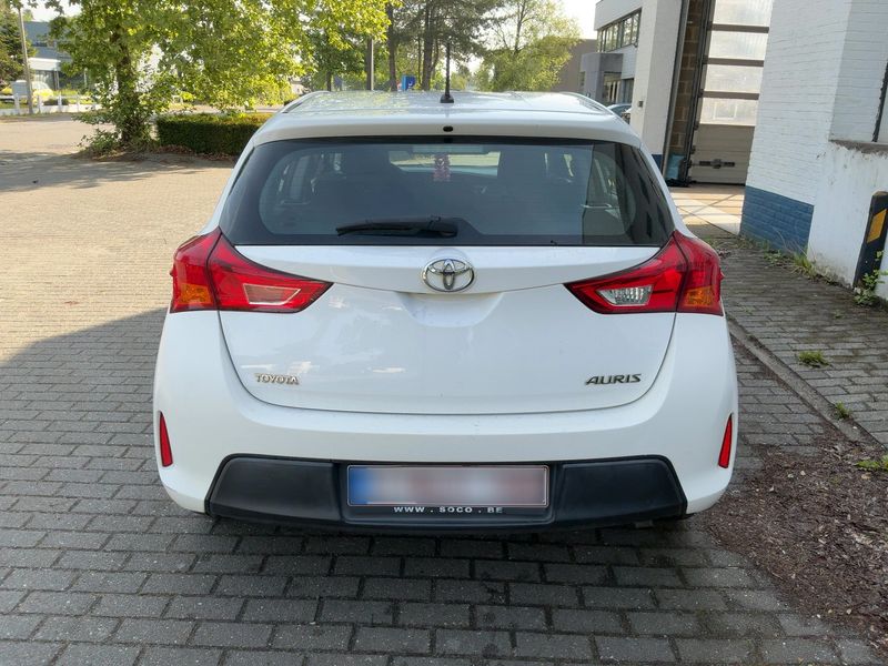 Toyota Auris 1.4 Turbodiesel Basis 2014 – снимка 7