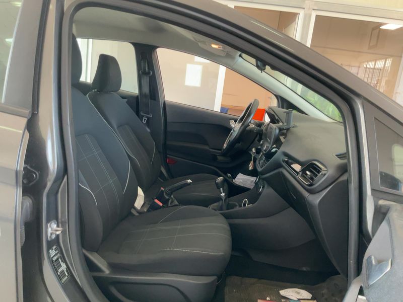 Ford Fiesta 1.5 TDCi Plus 2018 – снимка 16
