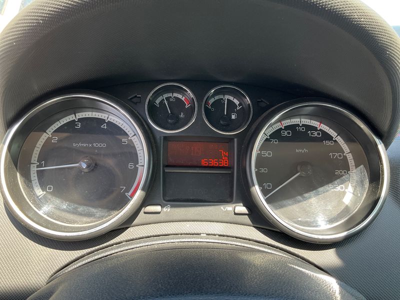 Peugeot 308 1.6 THP Active 2012 – снимка 4