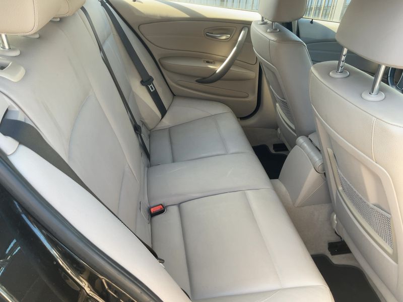 BMW 1er 116d 2011 – снимка 19