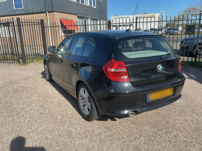 BMW 1er 116d 2011 – снимка на щета 6