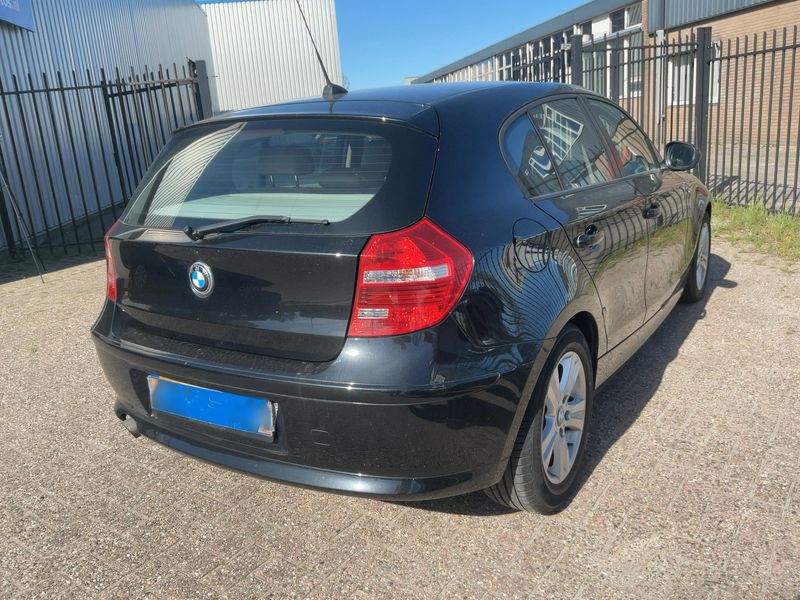 BMW 1er 116d 2011 – снимка на щета 8