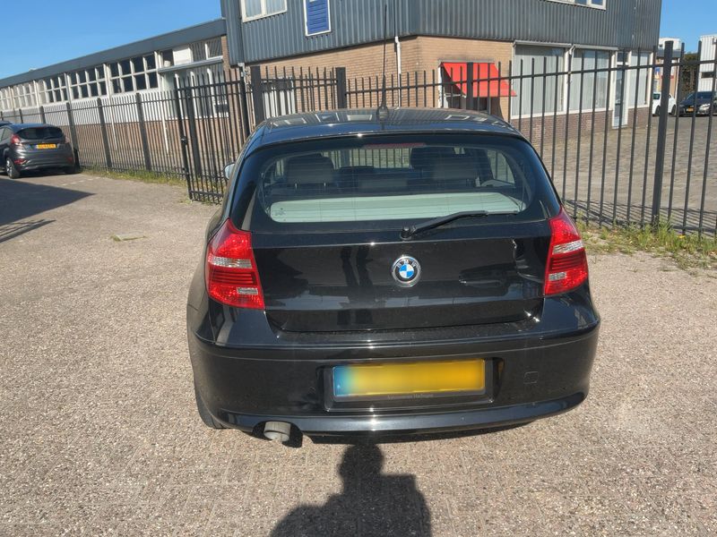 BMW 1er 116d 2011 – снимка на щета 7