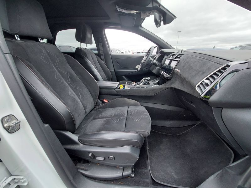 DS Automobiles DS7 Crossback 1.6 E-Tense Hybrid 4x4 Performance Line Plus 2020 – снимка 10