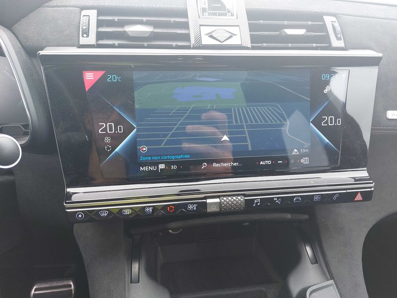 DS Automobiles DS7 Crossback 1.6 E-Tense Hybrid 4x4 Performance Line Plus 2020 – снимка 13