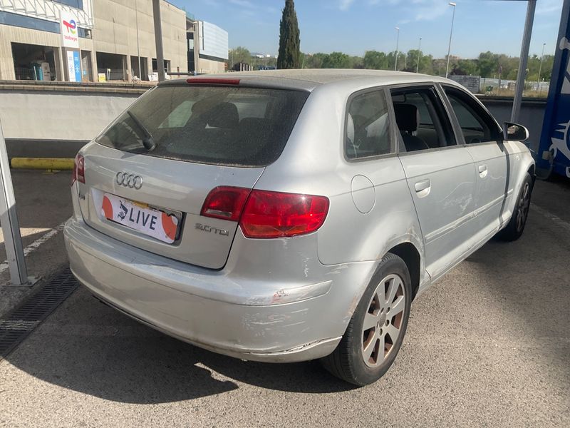 Audi A3 Sportback 2.0 TDI Ambiente 2007 – снимка 2