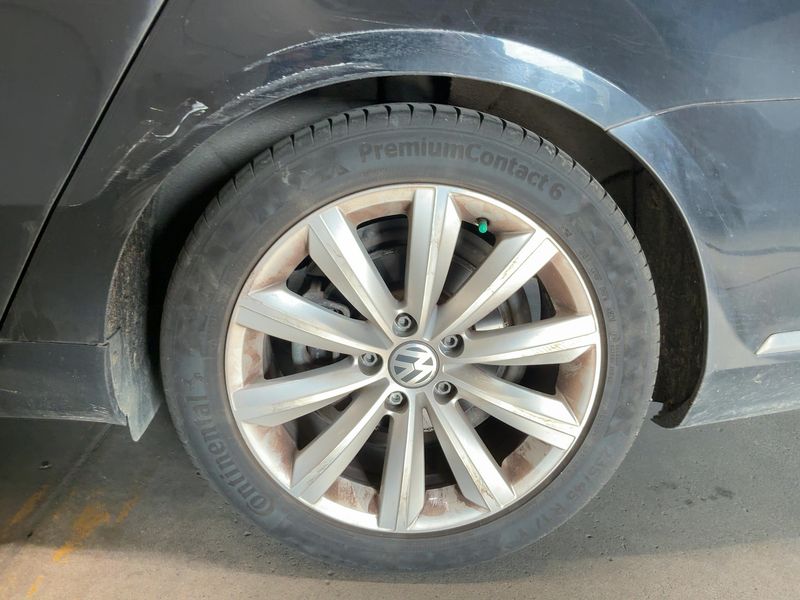Volkswagen Passat 2.0 TDI Comfortline BlueMotion Tech 2013 – снимка 5