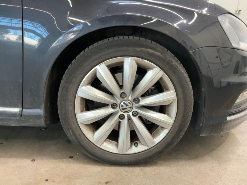 Volkswagen Passat 2.0 TDI Comfortline BlueMotion Tech 2013 – снимка 11