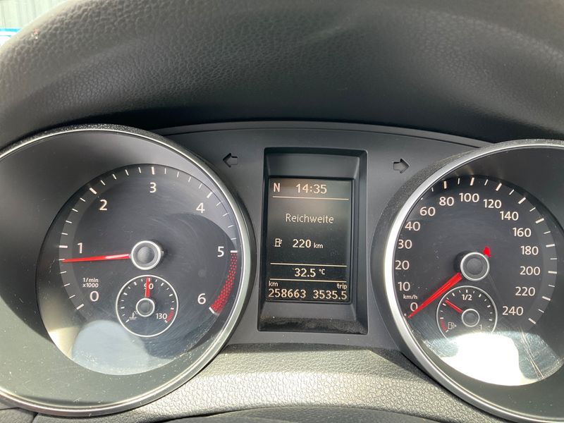 Volkswagen Golf VI 1.6 TDI Highline 2010 – снимка 4