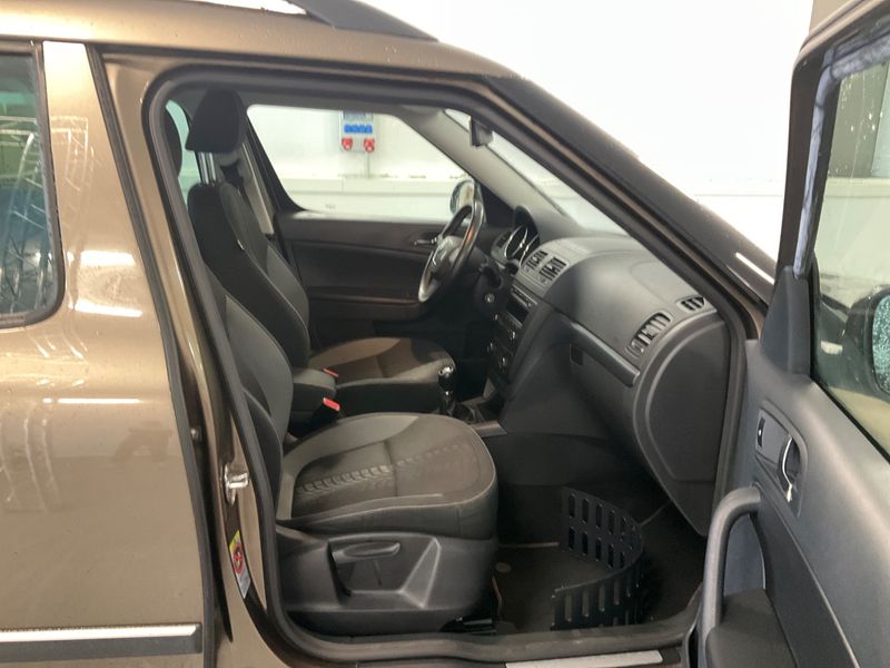Skoda Yeti 1.4 TSI Adventure 2013 – снимка 3