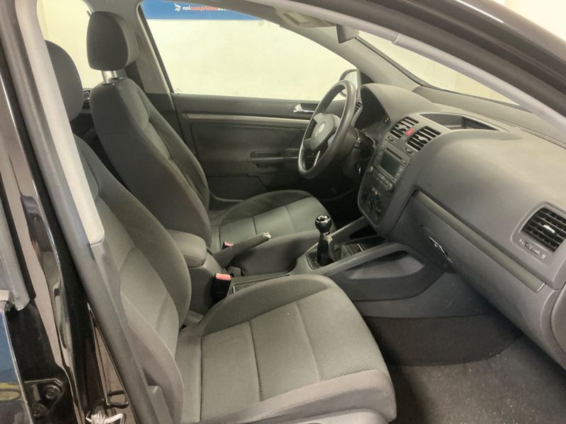 Volkswagen Golf V 1.6 FSI Comfortline 2005 – снимка 3