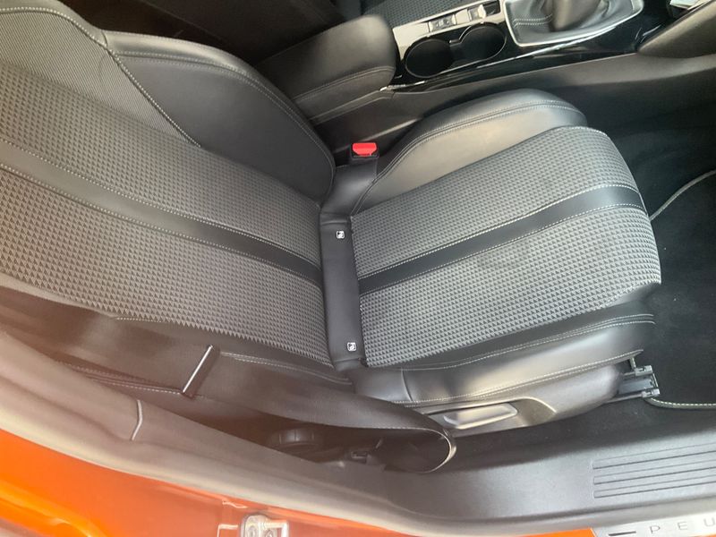 Peugeot 2008 1.2 PureTech GT 2021 – снимка 22