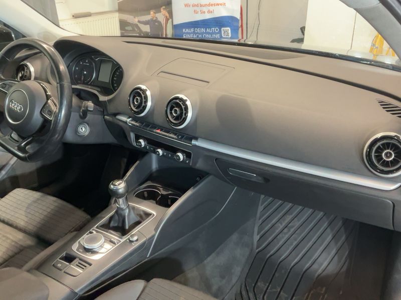 Audi A3 2.0 TDI S line Sportpaket 2015 – снимка 17