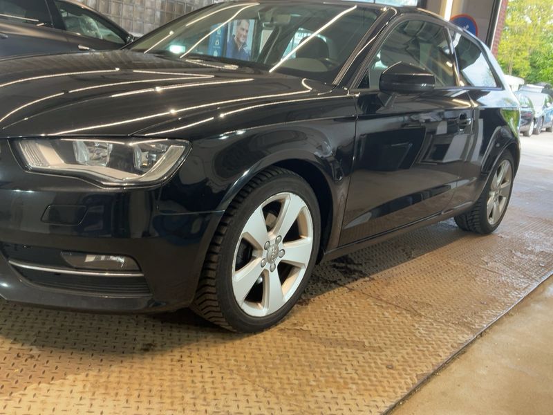 Audi A3 2.0 TDI S line Sportpaket 2015 – снимка 2