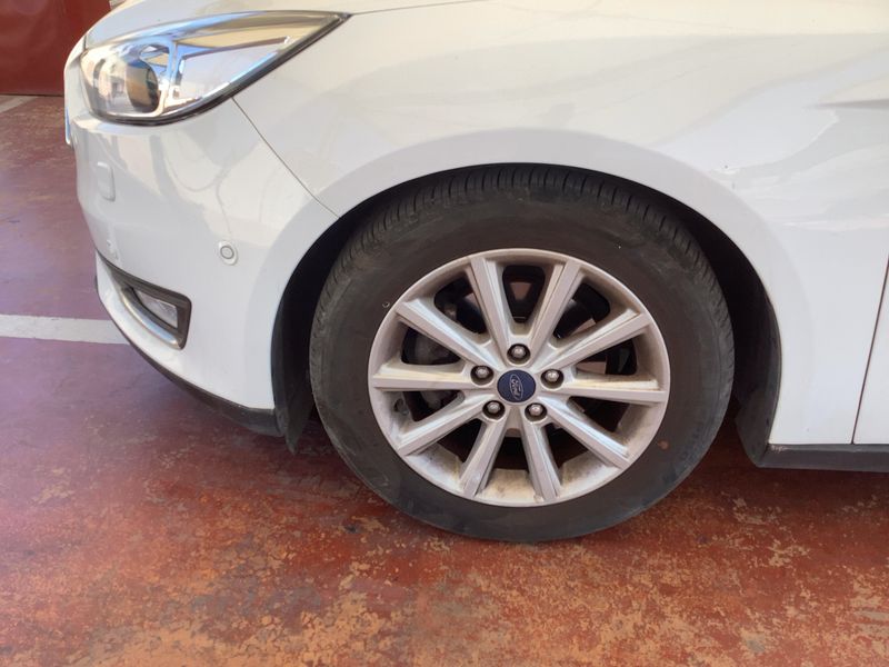 Ford Focus 1.0 EcoBoost Titanium 2015 – снимка 3