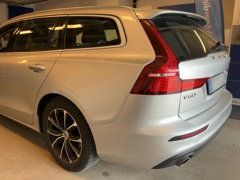 Volvo V60 2.0 D4 Momentum Pro 2020 – снимка 6