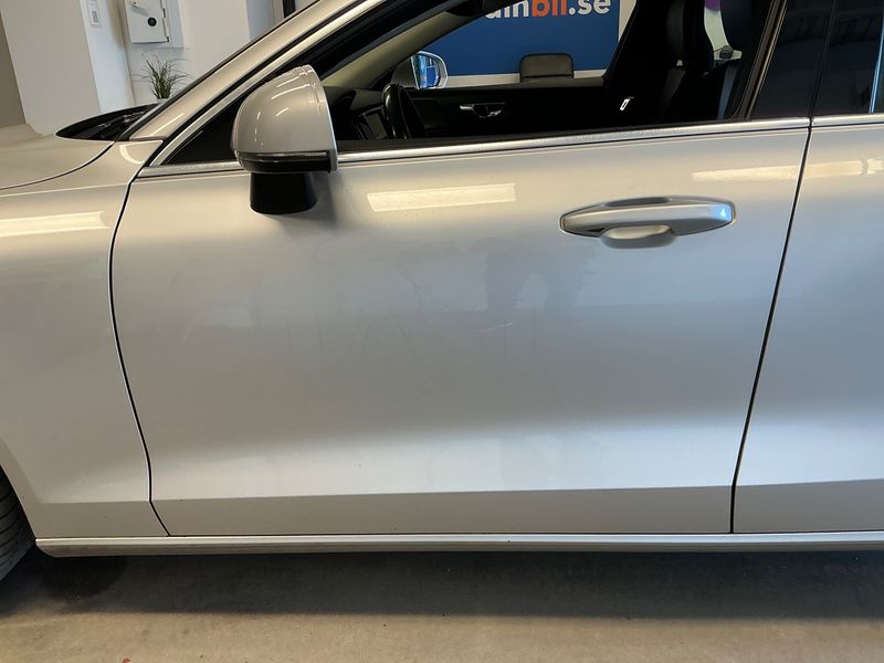 Volvo V60 2.0 D4 Momentum Pro 2020 – снимка 21