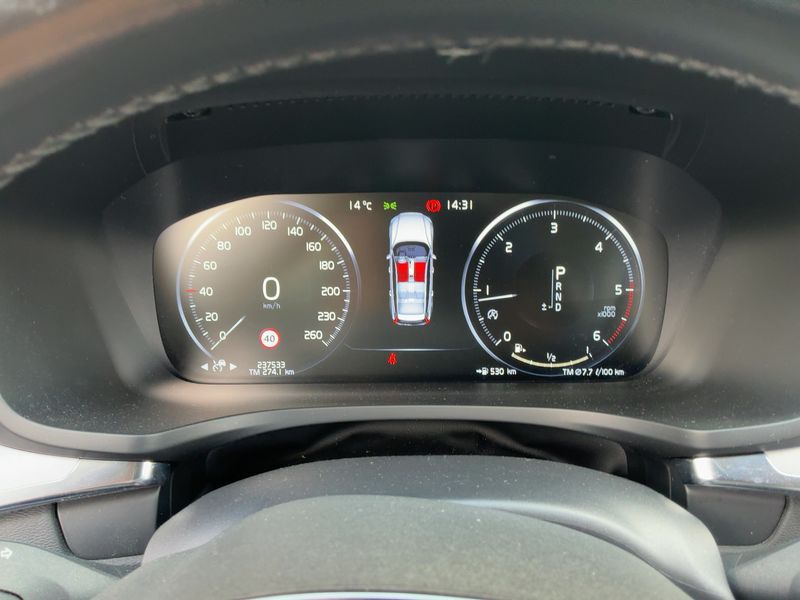 Volvo V60 2.0 D4 Momentum Pro 2020 – снимка 18