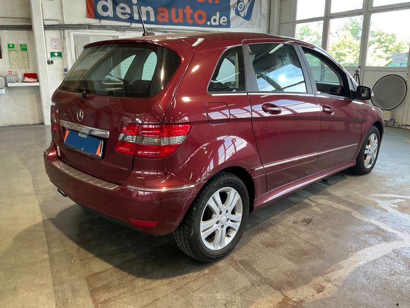 Mercedes-Benz B-Klasse B 180 2010 – снимка 2