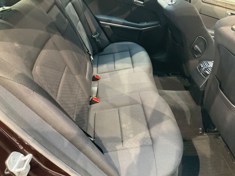 Mercedes-Benz E-Klasse E 350 4Matic 2011 – снимка 28