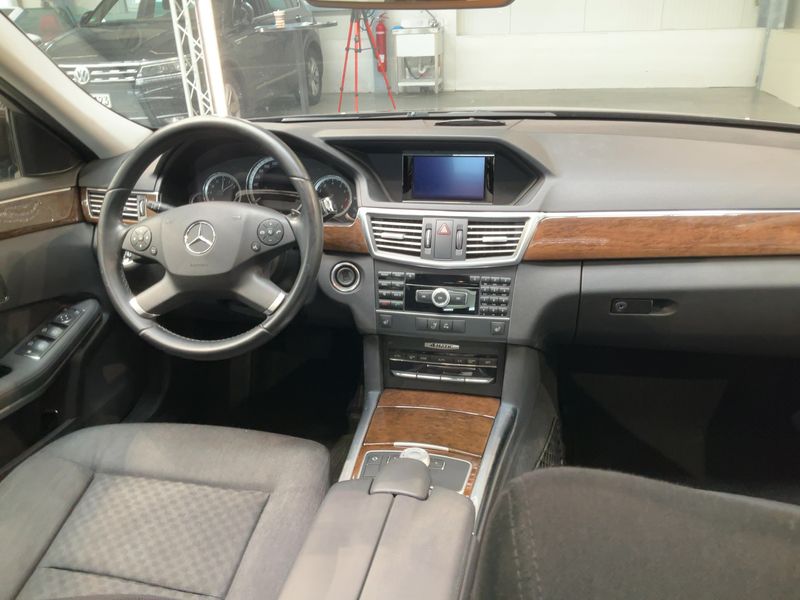 Mercedes-Benz E-Klasse E 350 4Matic 2011 – снимка 18
