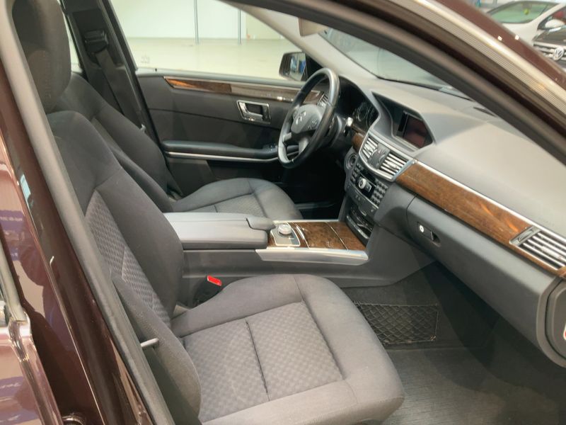 Mercedes-Benz E-Klasse E 350 4Matic 2011 – снимка 17