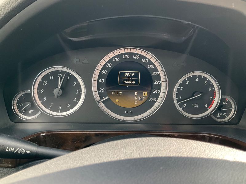 Mercedes-Benz E-Klasse E 350 4Matic 2011 – снимка 19